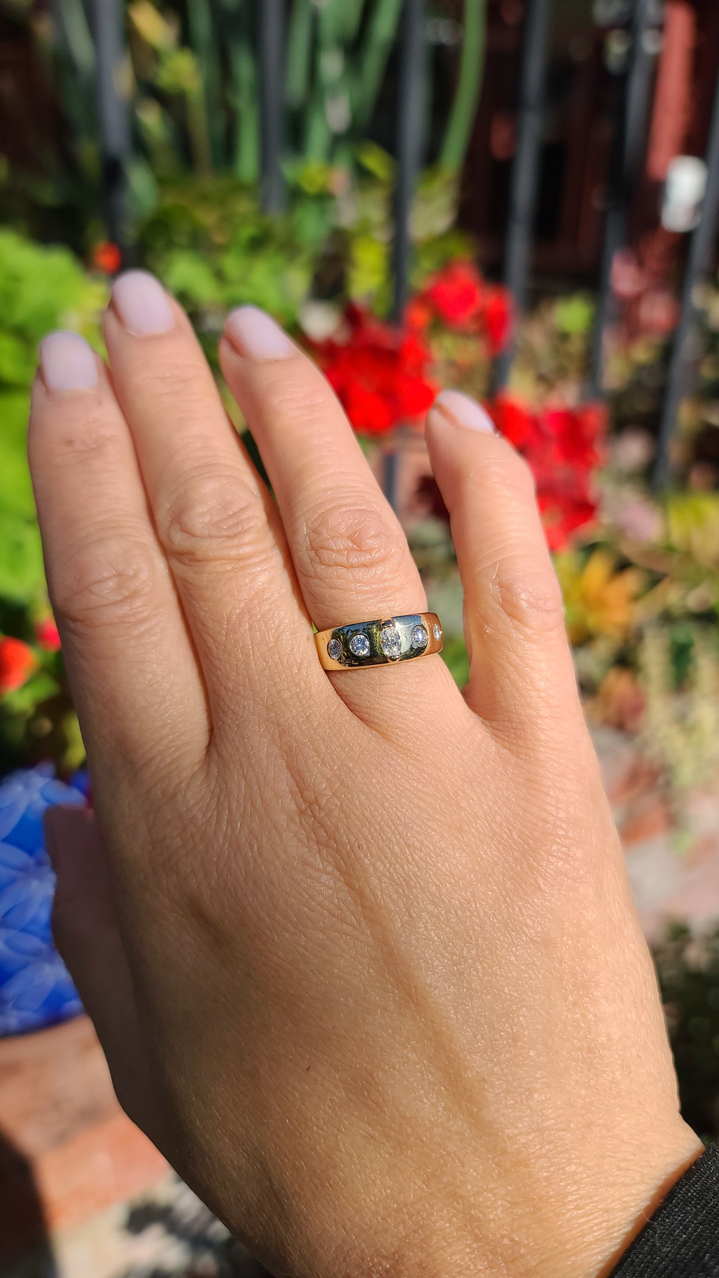 Vintage 14K Diamond Band Ring, Gypsy set Diamonds, size 5.5
