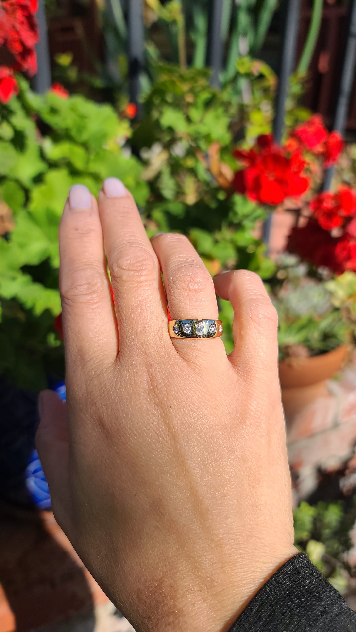 Vintage 14K Diamond Band Ring, Gypsy set Diamonds, size 5.5