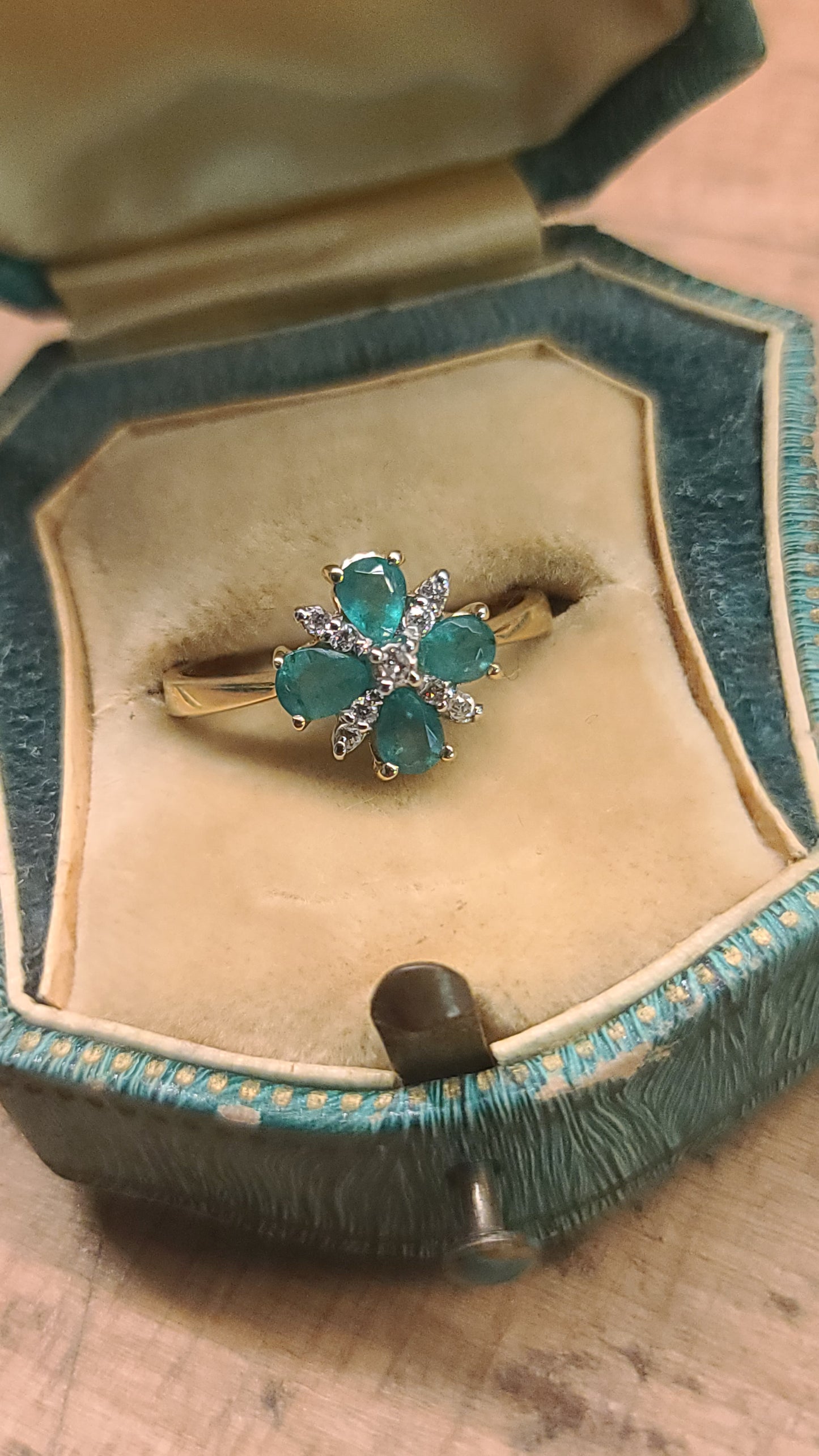 Emerald and Diamond Clover Ring, 14K Yellow Gold