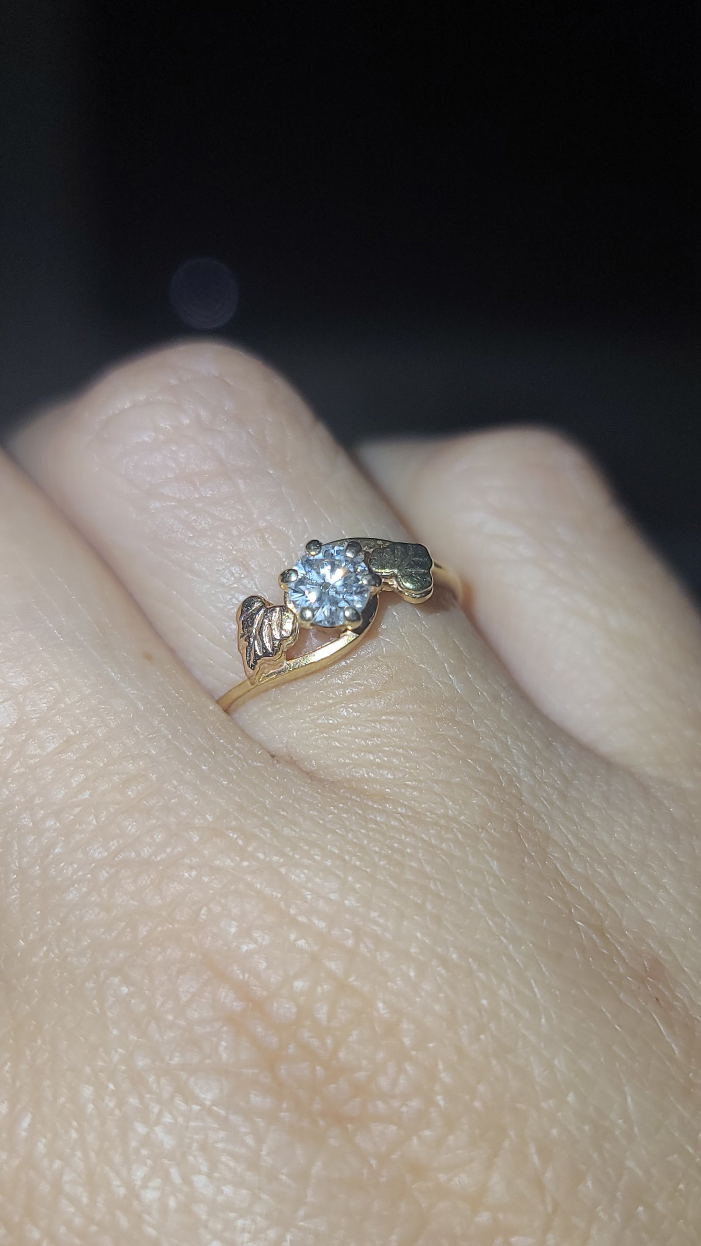 14K Diamond Leaf Ring, size 7.5