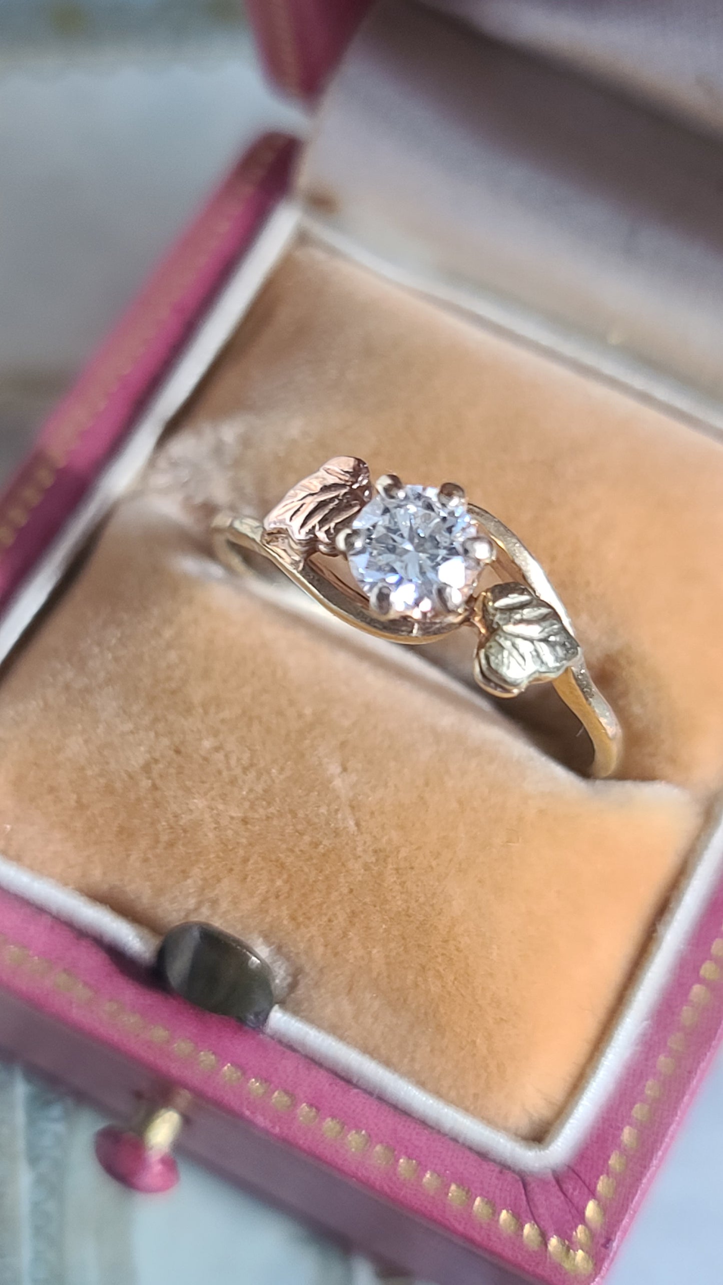 14K Diamond Leaf Ring, size 7.5
