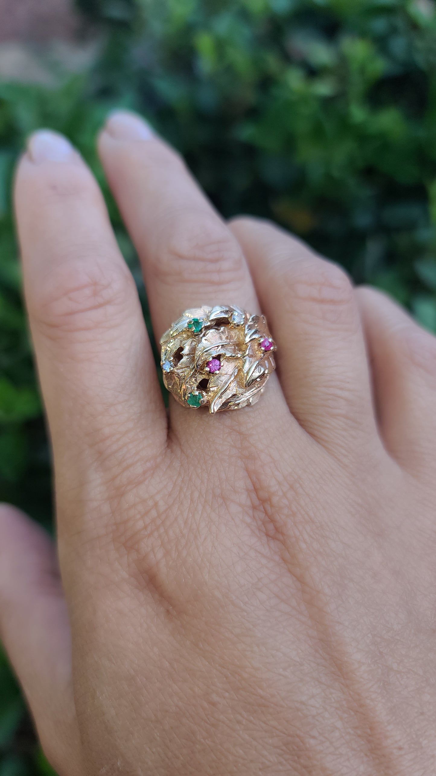 14K Gold Leaf Design Bombe Ring with Gemstones, size 7.5 US