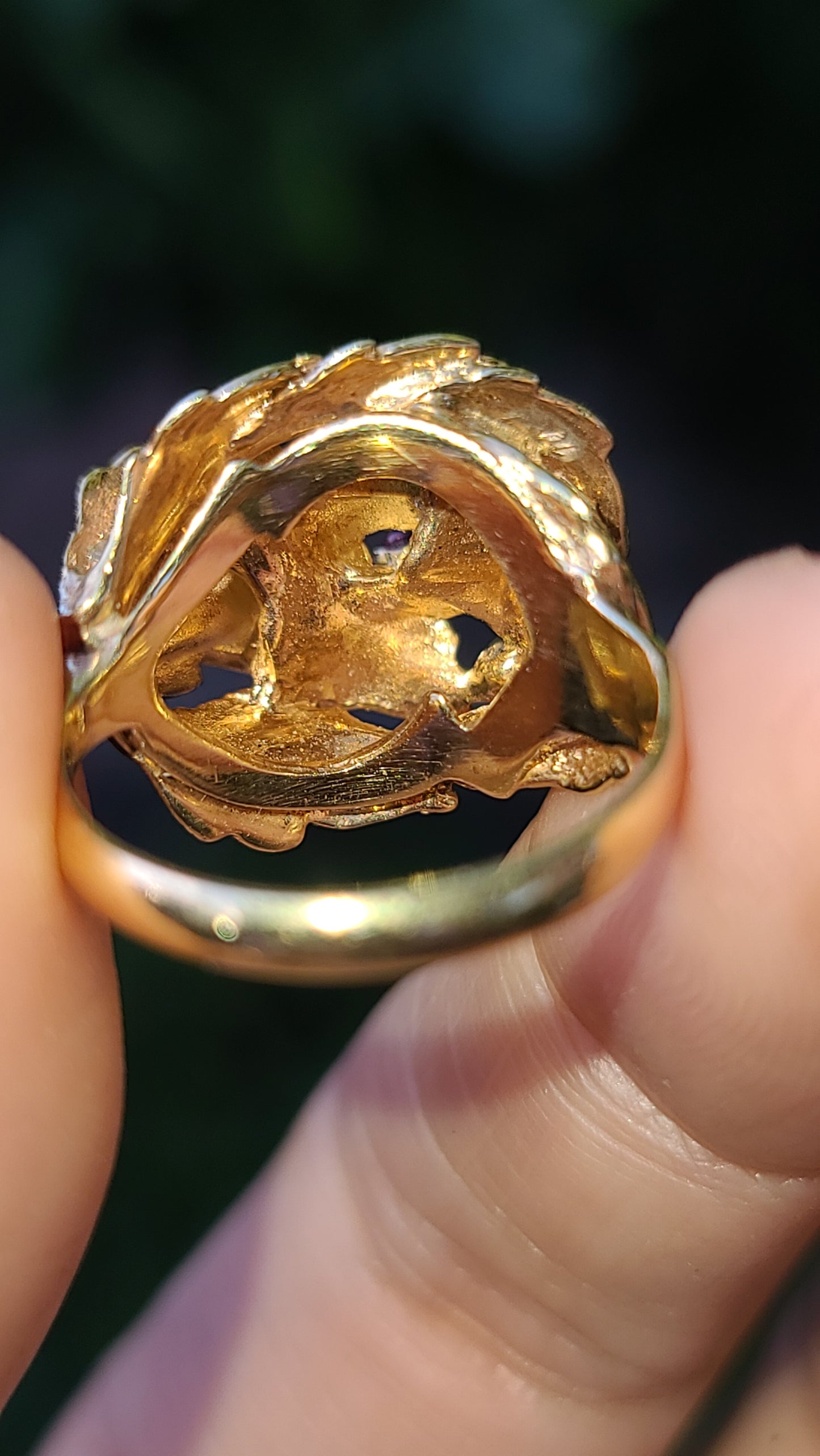14K Gold Leaf Design Bombe Ring with Gemstones, size 7.5 US