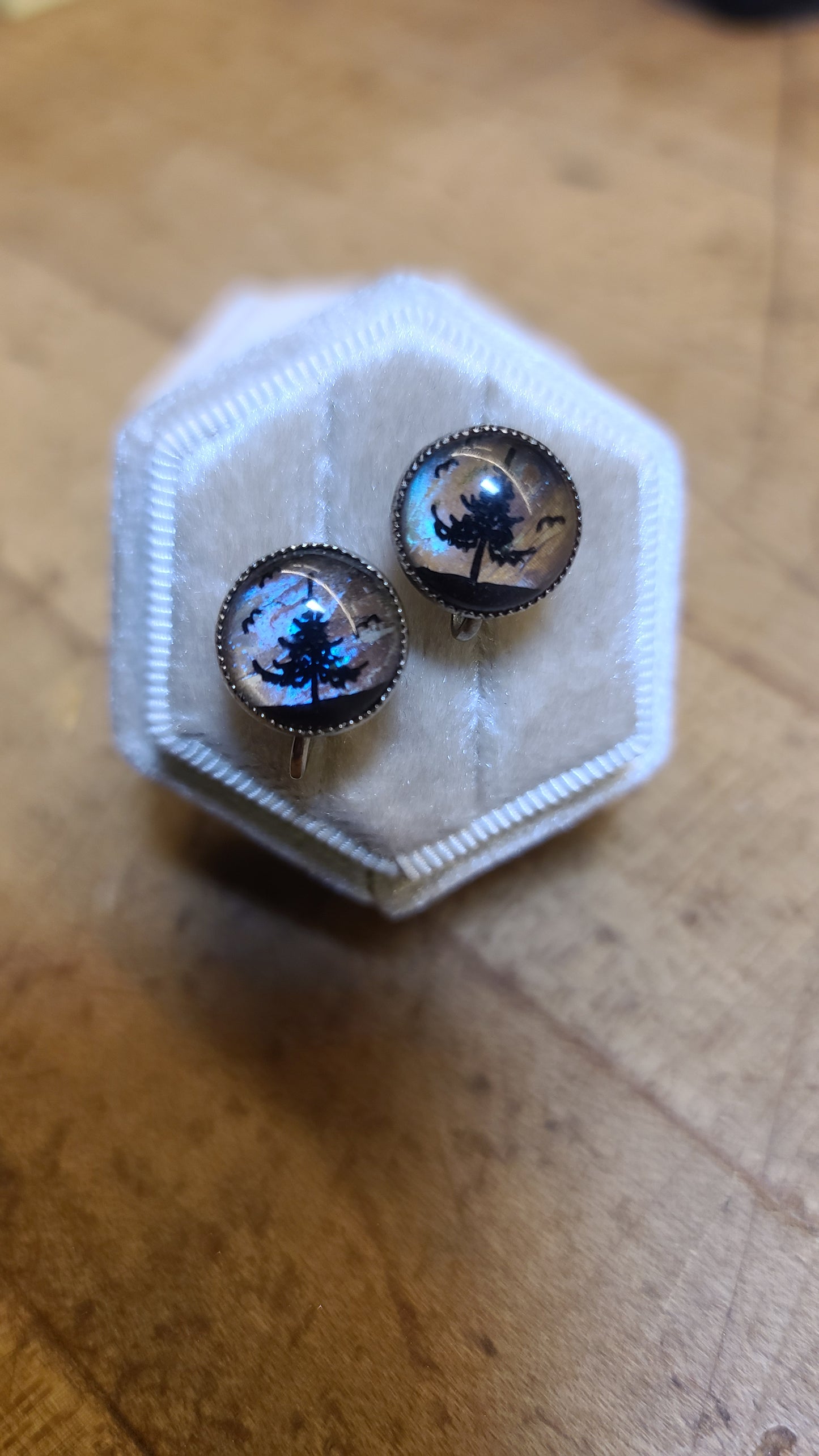 Vintage Essex Crystal Style Screwback Earrings with Tree and Birds