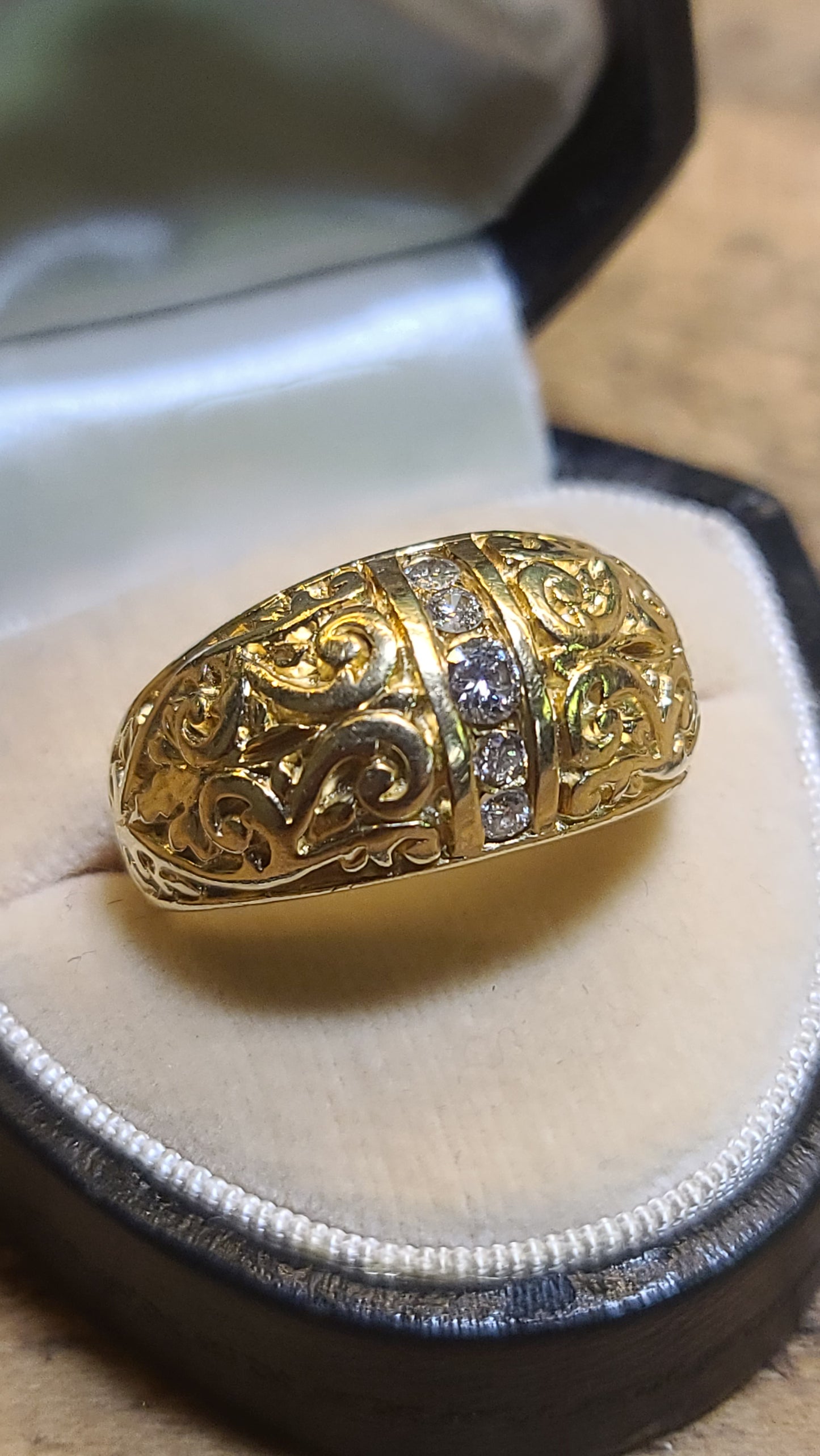 14K Yellow Gold Handcrafted Tooled Ring with Diamonds, Exceptional Details, size 11 US