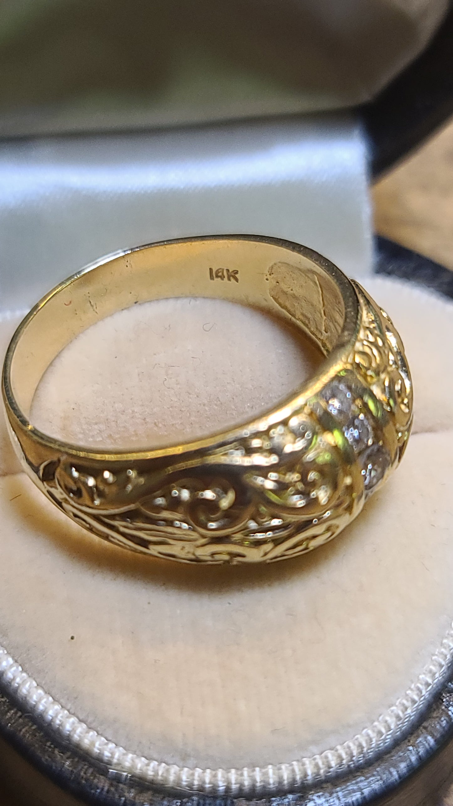 14K Yellow Gold Handcrafted Tooled Ring with Diamonds, Exceptional Details, size 11 US