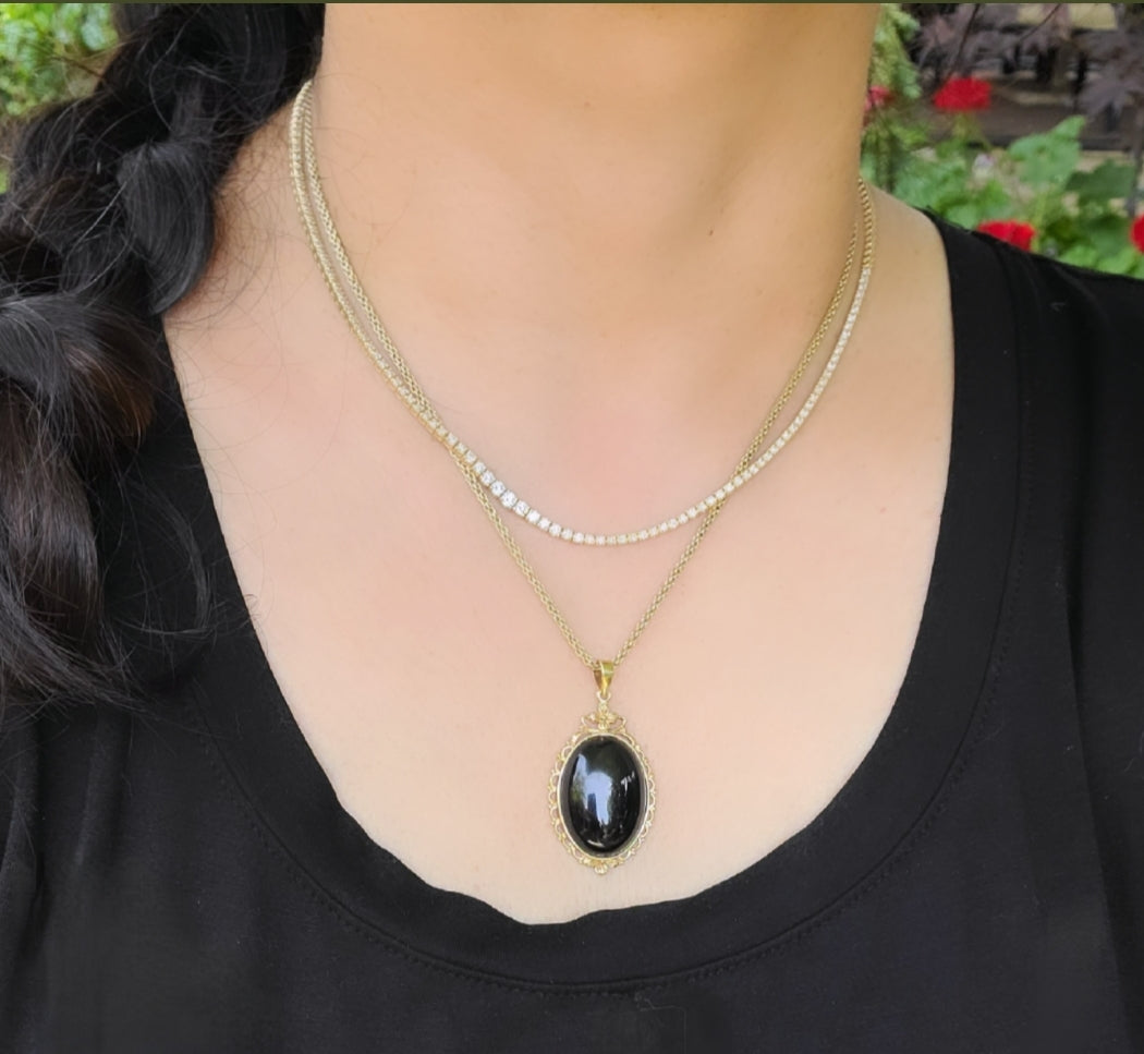Vintage 14K Gold Black Onyx Pendant