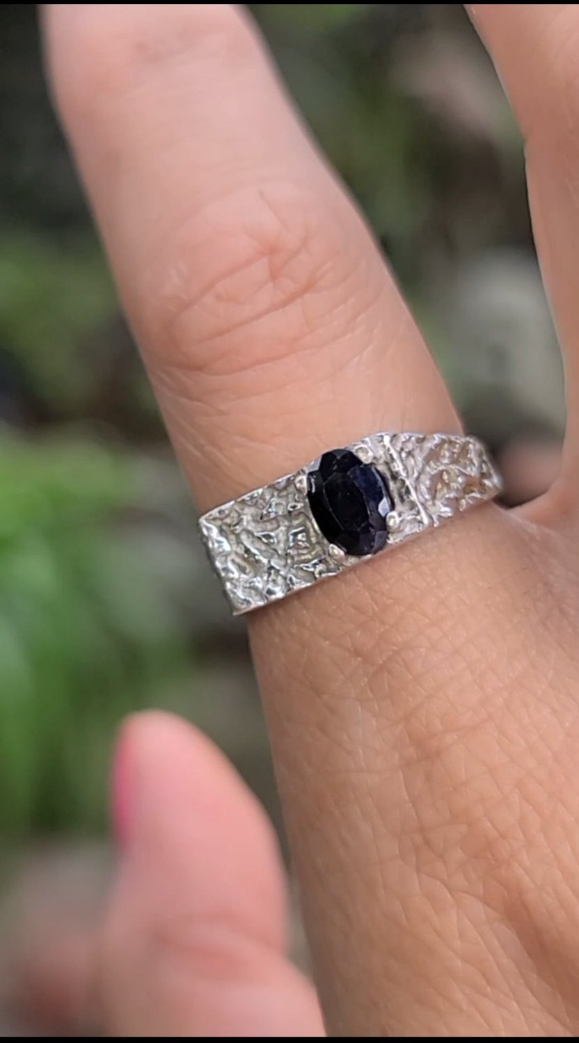 Sterling Silver Nugget Style Unisex Ring with Natural Sapphire, size 9 US
