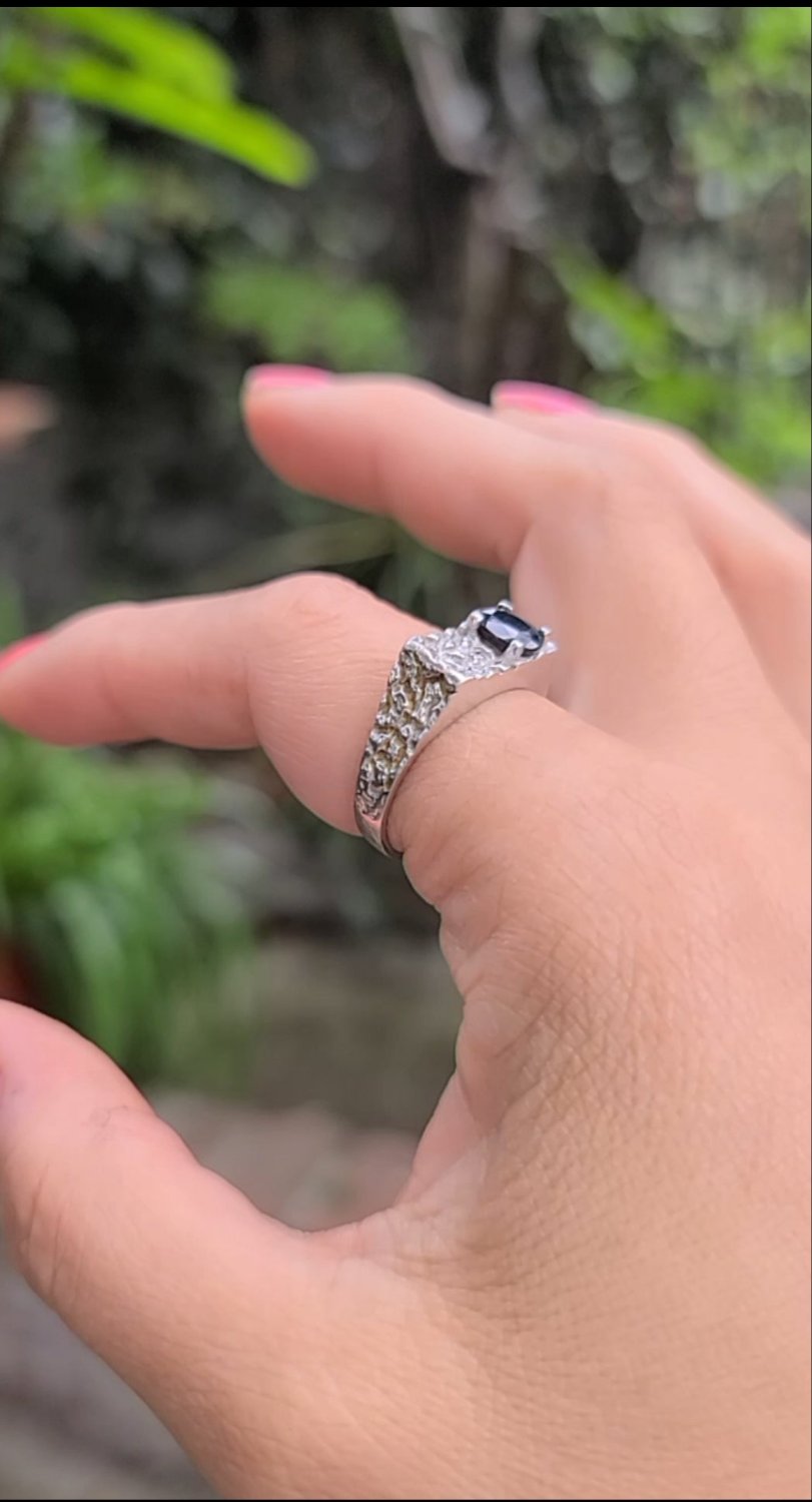 Sterling Silver Nugget Style Unisex Ring with Natural Sapphire, size 9 US
