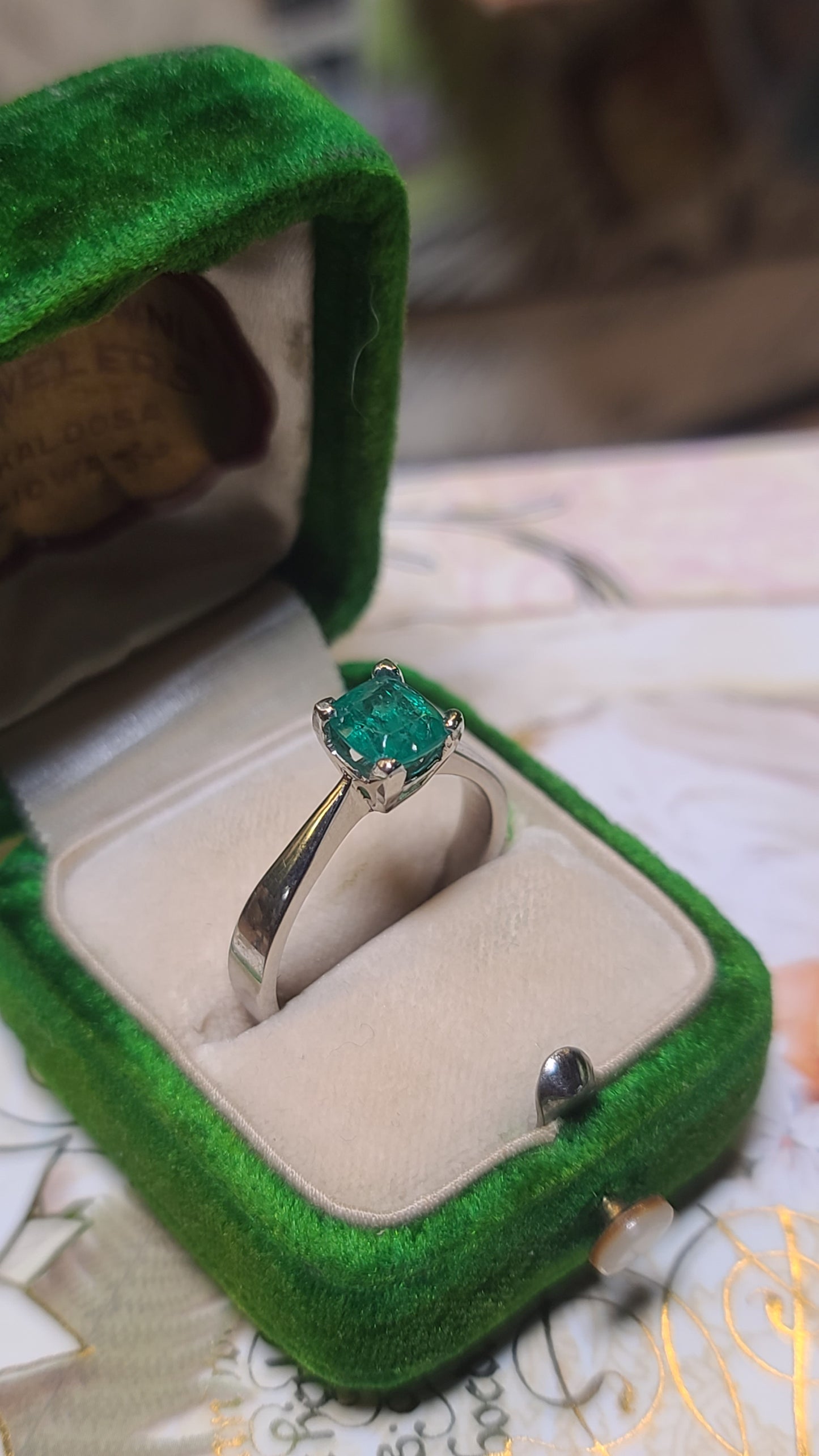 Emerald Solitaire Ring, 14K White Gold, size 7.25 US