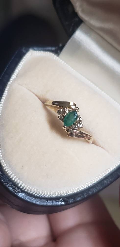 14k Gold Marquis Emerald Ring with Diamond Accents, size 5.75
