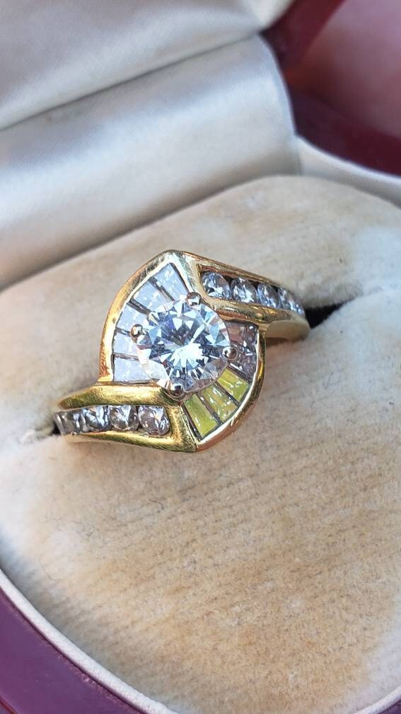 Estate Diamond Ring, 18K Yellow Gold, Round Center Diamond with Tapered Baguette Diamonds