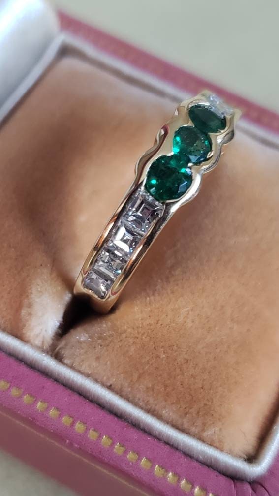 Carre Cut Diamond and Emerald Band Ring, 18K Yellow Gold, size 6 US