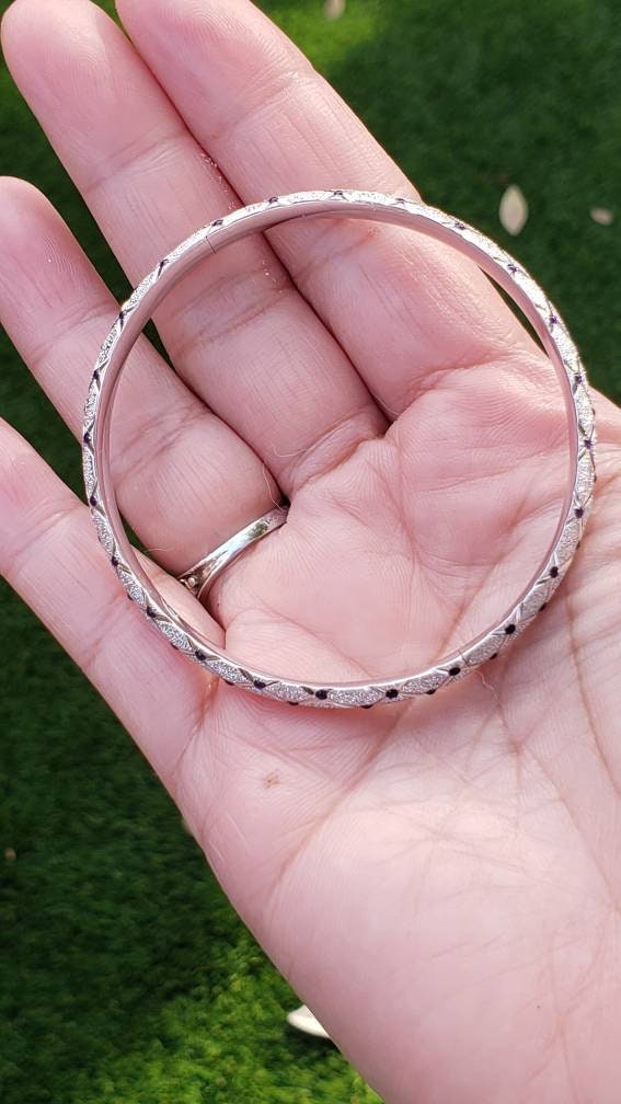 14K White Gold Vintage Enamel Bangle, Diamond Cut Harlequin Pattern with Blue Enamel