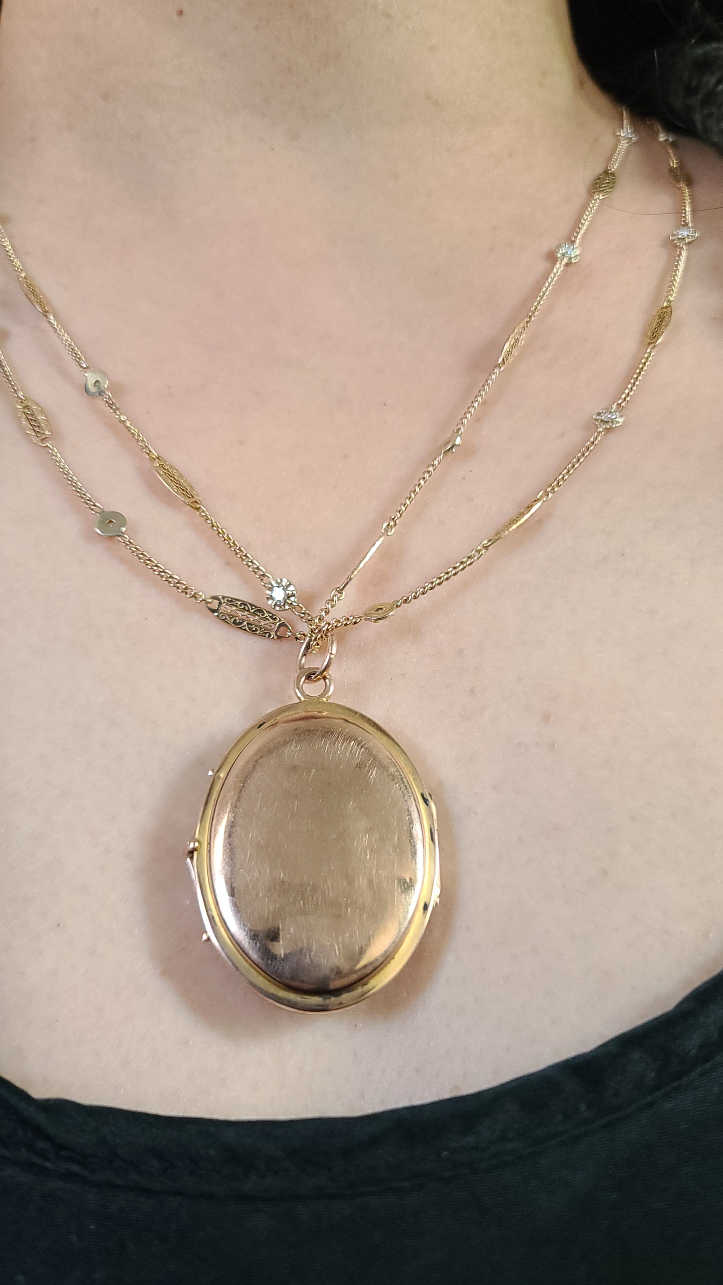 Antique Victorian 14K Gold Locket with Turqouise