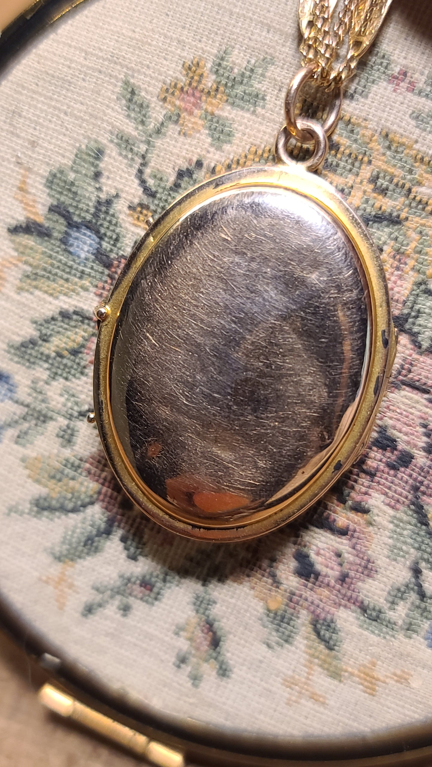 Antique Victorian 14K Gold Locket with Turqouise