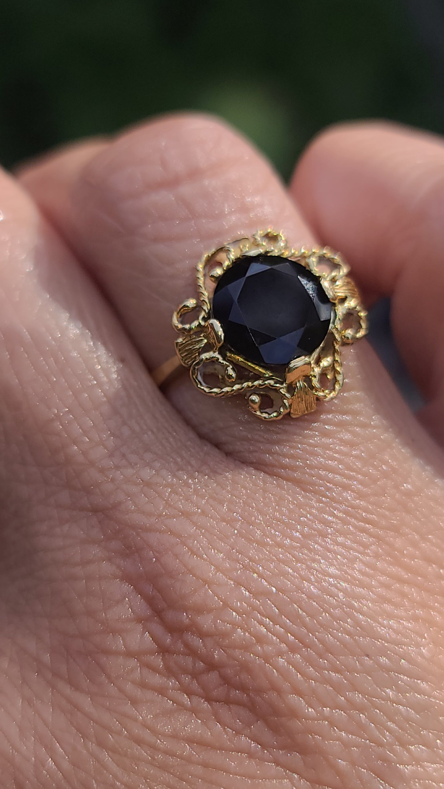 Antique Onyx and 18K Yellow Gold Ring, size 6