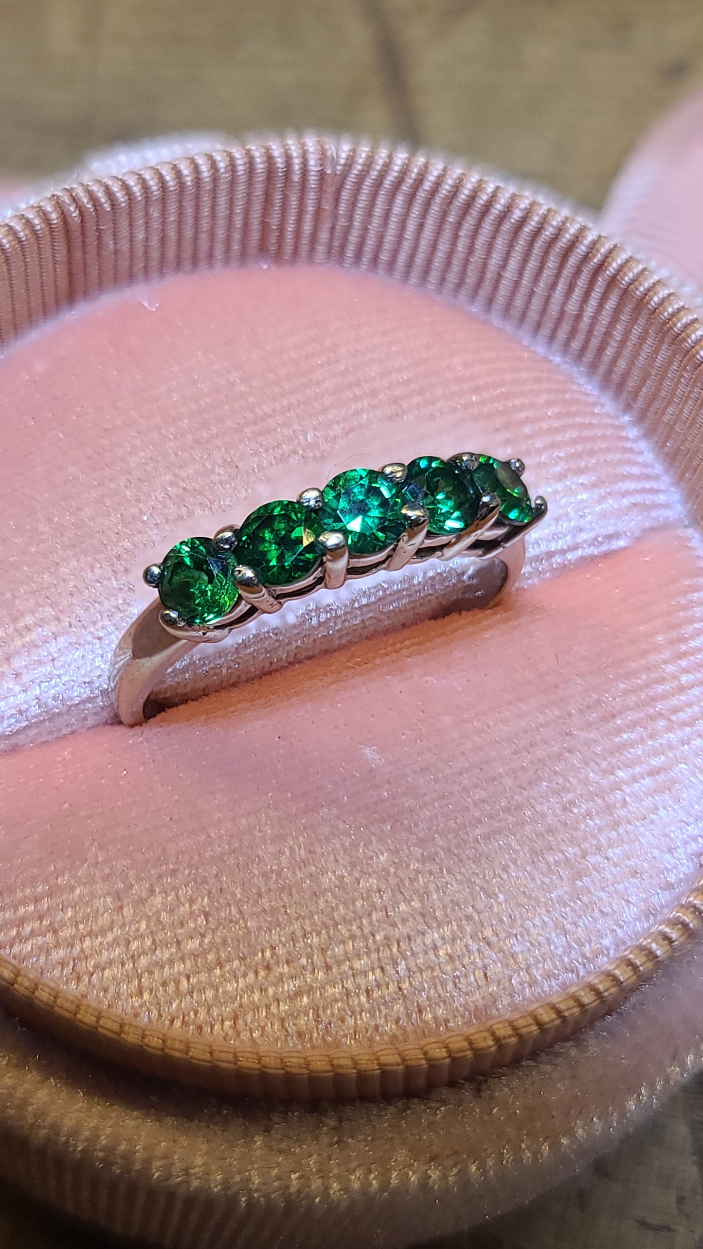 14K White Gold Tsavorite Garnet Ring, size 10 US