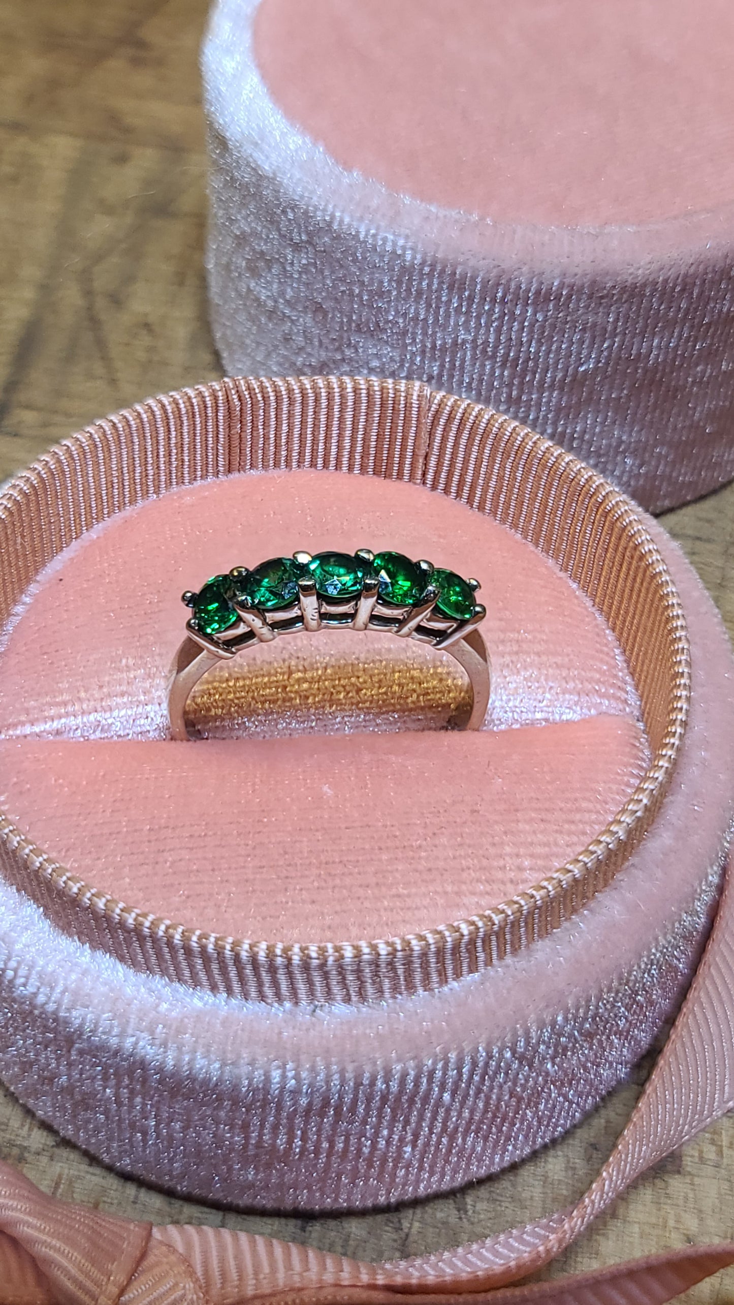 14K White Gold Tsavorite Garnet Ring, size 10 US