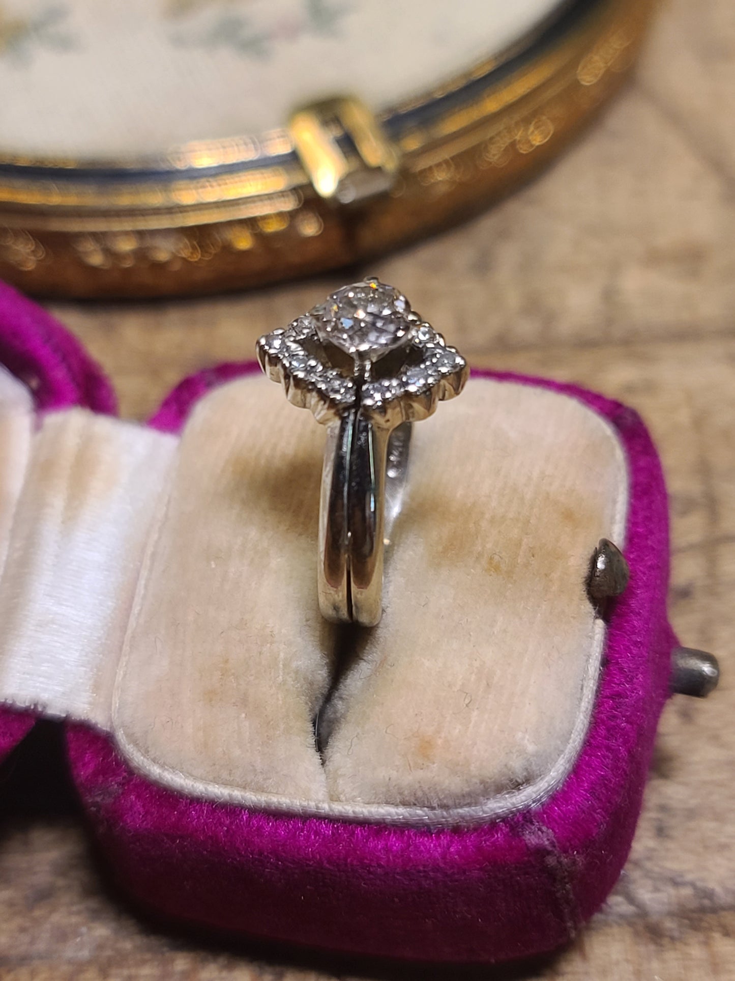 Vintage 14K White Gold Diamond Marquise Shaped Ring, size 4.25