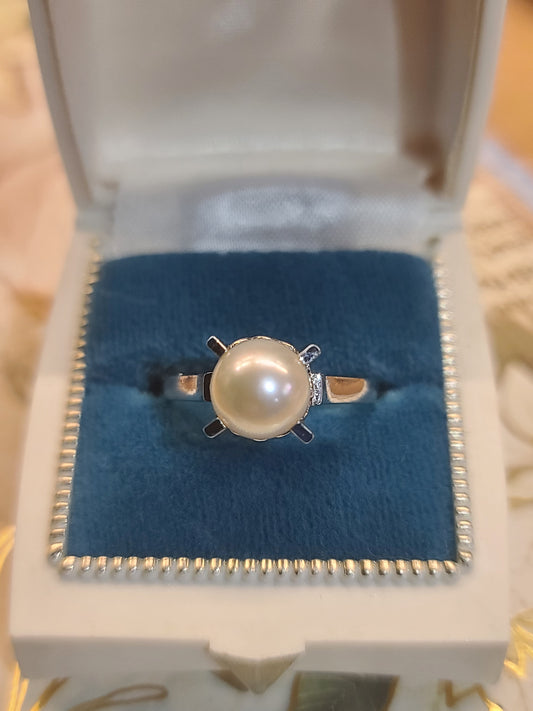 Vintage Silver Pearl Ring, size 7
