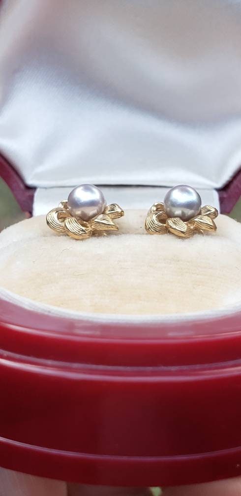 Vintage 14K Gold Pearl Flower Earrings, Stud Style Earrings