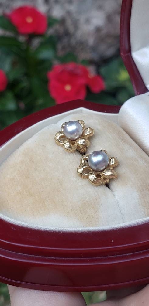 Vintage 14K Gold Pearl Flower Earrings, Stud Style Earrings